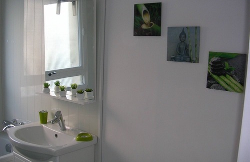Ouistreham Apartment | Ouistreham, opposite the Thalasso, in the heart of Riva Bella. 38m2 apartment.