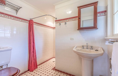 Sofala Bed & Breakfast | Our guest house is the perfect home away from home
