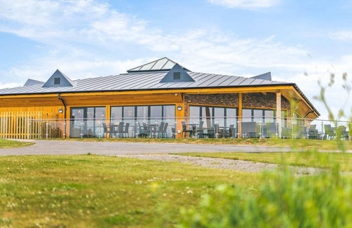 Cummertrees House | Our Ivy Caravans offer a premium relaxing caravan retreat.