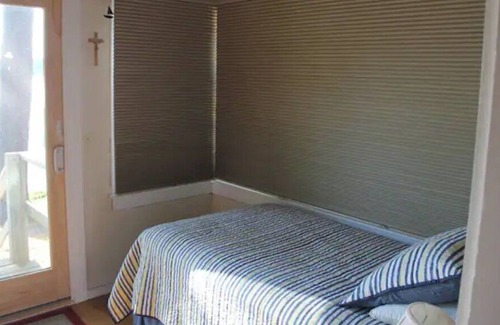 West Wareham Cottage | Our little piece of Escape Private cottage waterfront