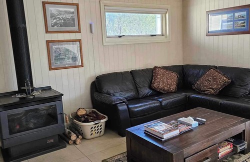 Sofala Bed & Breakfast | Our Miner's Suite has it all including outdoor terrace and private garden.