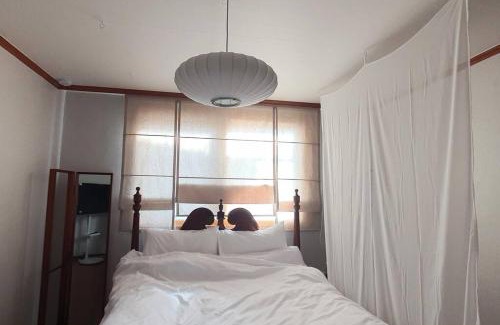 Seo-gu Apartment | Our moment, Dunsan, Central Daejeon, 2 bedroom beautiful flat, freeparking, cafe bistro with many options
