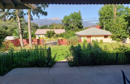 East Colorado Springs House | Our Villa, in the center of Colorado Springs with great views of Pikes Peak.