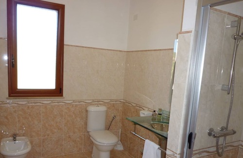 Misilmeri Villa | Our Villa is near a small Sicilian village with unrestricted views of the valley