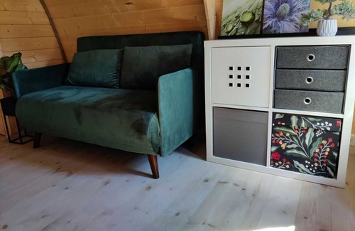 Wilsum Cabin | Our Woodlodges are attractively furnished and fully equipped.