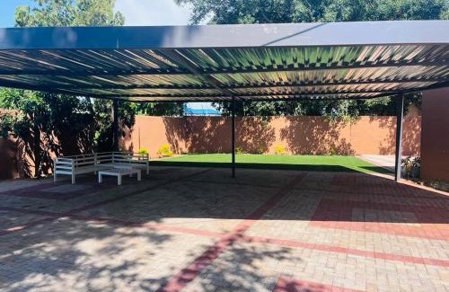 Gaborone Apartment | Out of Ordinary 3beds BKT Plot 15298