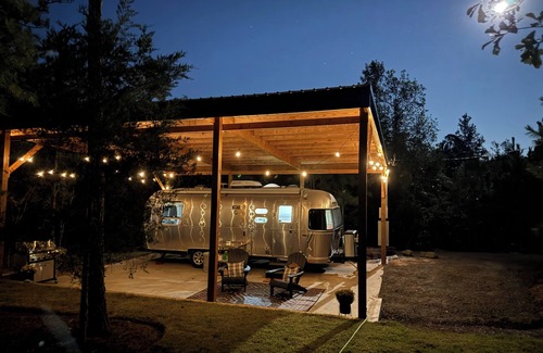 Leesville House | Out West! Minutes to Lake Murray