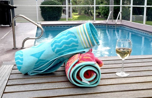 The Villages House | Outdoor Fun at the Pool + 2 Golf Carts!