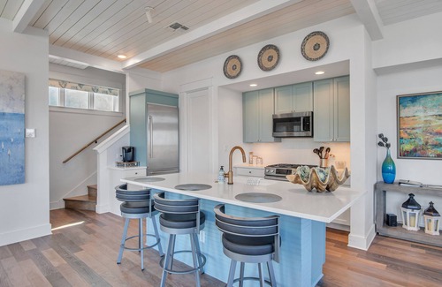 Port Aransas Cabin | Outdoor Living Space, Resort Pools, Golf Cart Boardwalk to Beach