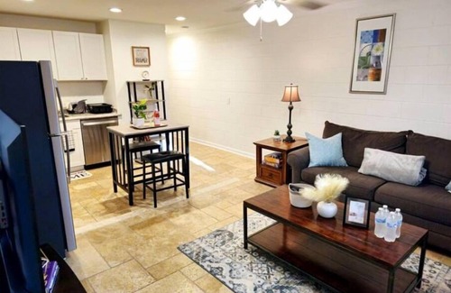 Durham House | Outdoor lovers! Our sleek 3 Bed flat is only minutes to the Eno River.