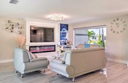 Yacht Club House | Outdoor Oasis with Updated Dock Cape Coral Home