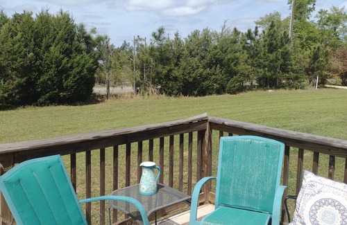 Blountstown House | Outdoorsman's Paradise with wide open spaces and pet friendly! n