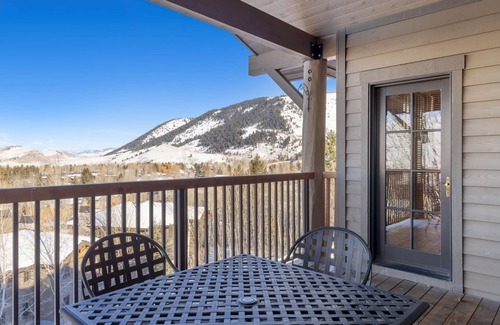 Jackson Condo | Outpost: Grand View 334 - AC and Teton Views