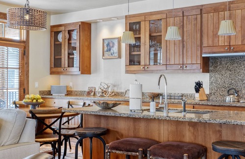 Jackson House | Outpost: Love Ridge 251 - Spacious, Air Conditioned