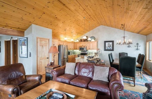 Teton Pines House | Outpost: Teton Pines 3459
