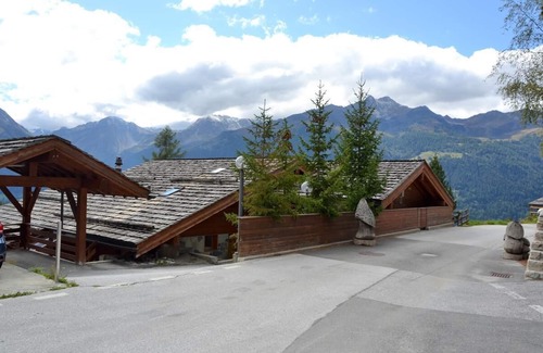 Saint-Luc Apartment | Outside : luxury modern apartment on top floor of a chalet, for 6-8 persons, balcony-terrace, beauti