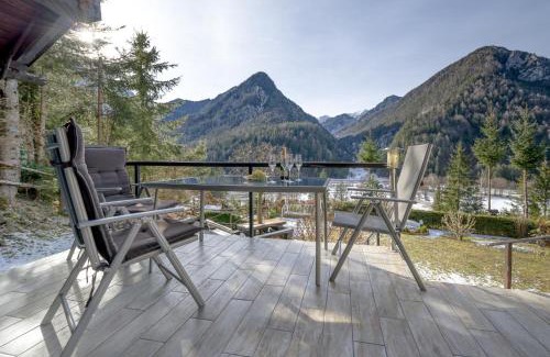 Kranjska Gora Apartment | Outstanding Lake View.