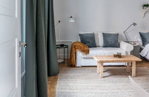 Katarina-Sofia Apartment | Outstanding SOFO Studio
