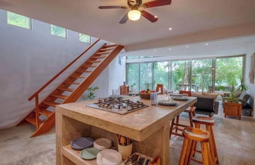 Bacalar House | Over the lagoon's water Lagoon front