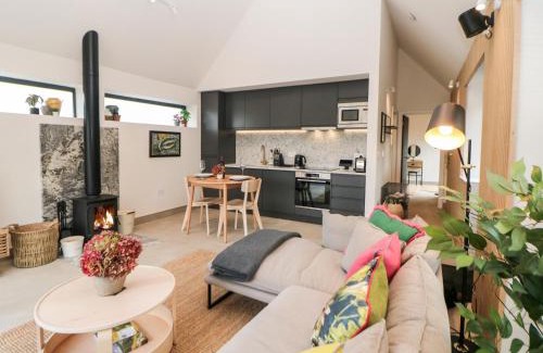 Little Hayfield House | Overlea Coach House