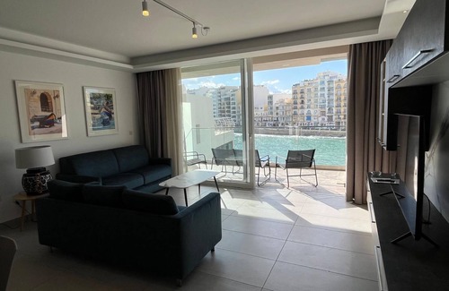 Paceville Apartment | Overlooking Spinola Bay in St Julian's