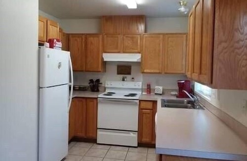 Yakima House | Overnight With Us #2 West Yakima - Safe - Clean