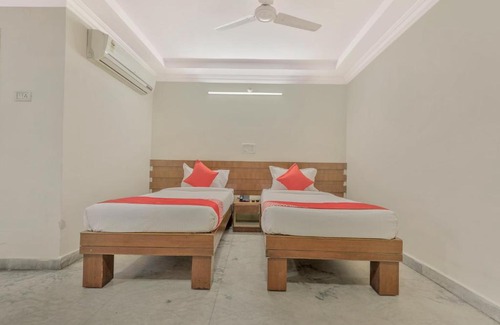 Lakdi Ka Pul Hotel | OYO 11428 Hotel Krishna's Residency