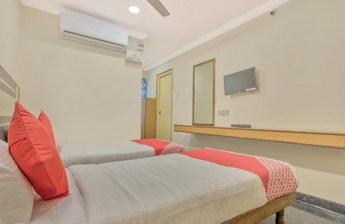 Lakdi Ka Pul Hotel | OYO 11428 Hotel Krishna's Residency
