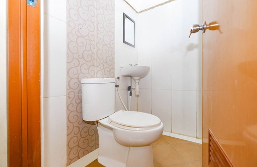 Surakarta Hotel | OYO 2856 Wisma Fortuna Syariah