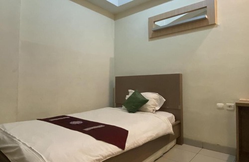 Jambi Hotel | OYO 3457 Hotel Duta