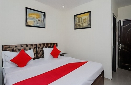 Old Gurgaon Hotel | OYO 37096 A2K Residency