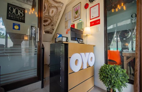 Lahug Hotel | OYO 707-908 Salinas Suites