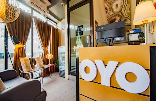 Lahug Hotel | OYO 707-908 Salinas Suites