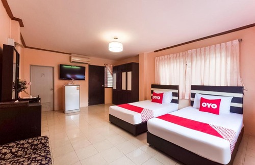 Si Racha Hotel | OYO 75370 Saowanee Resort And Apartment