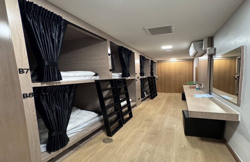 Chatuchak Hotel | OYO 75495 Ratchadadome Hostel Bangkok
