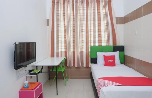 Kuala Rompin Hotel | OYO 90005 Dc Villa Guest House