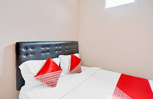 Kediri Hotel | OYO 90234 Dhoho Family Guest House