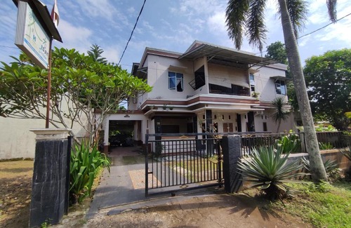 Bailangu Hotel | OYO 90633 Graha Dirham Homestay