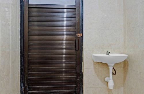 Tulungagung Hotel | OYO 90735 Palem Garden 2