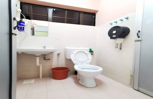 Muar Hotel | OYO 91031 House No 8