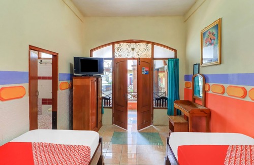 Buleleng Hotel | OYO 91042 Hawaina Hotel