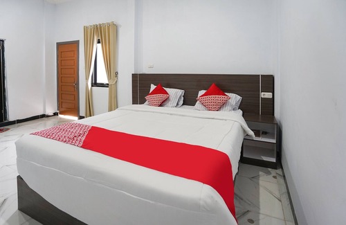 West Pesisir Hotel | OYO 91711 Grand Ansara Mentari Residence