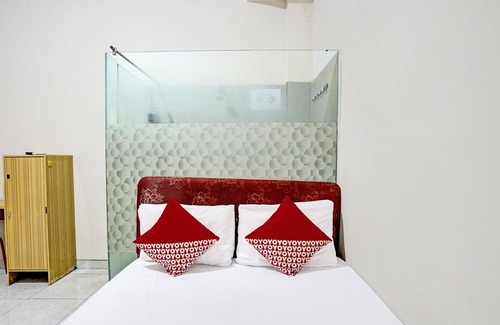 Tulungagung Hotel | OYO 92190 Arya Guest House