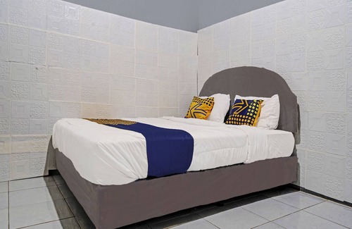 Cileunyi Hotel | OYO 92269 Arjuna Homestay