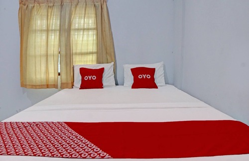 Medan Hotel | OYO 92429 Vania Guest HouseNearRSUP H Adam Malik