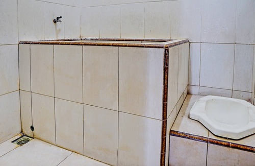 Gresik Hotel | OYO 93107 Homestay H Syarif Syariah – Bandar Gresik