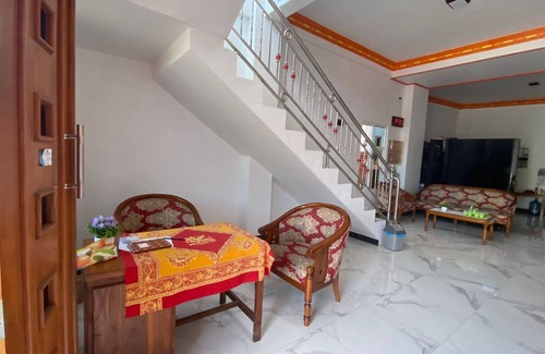 Pati Hotel | OYO 93453 Muula Homestay Syariah