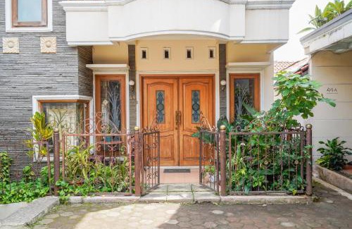 Cimahi Hotel | OYO 94118 Homestayque Syariah