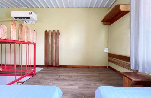 Rapak House | OYO HOME 90312 Rainbow Guesthouse