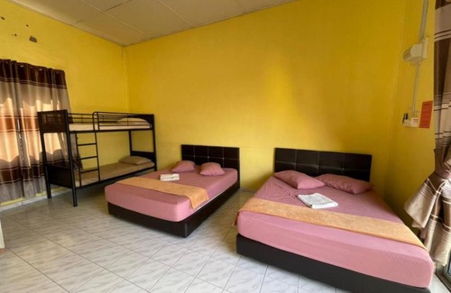 Semporna House | OYO Home 90424 Embun Homestay